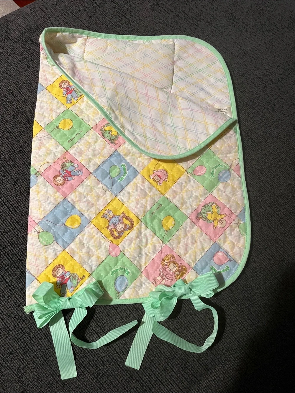 Vintage 1983 Cabbage, patch Pastel Quilted Baby sleeping bag with Mint Trim